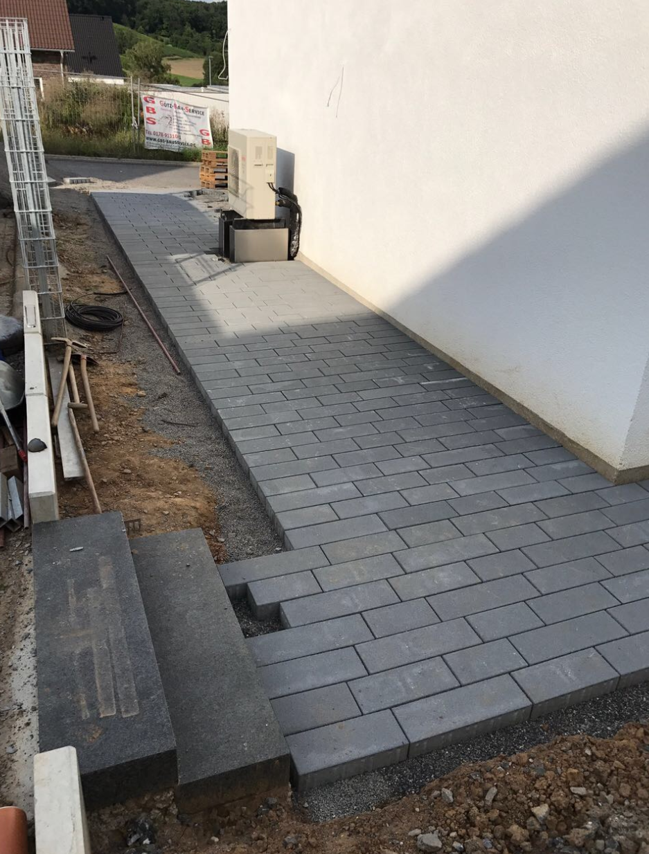 Verlegung Pflastersteine – Komfort Wohnbau GmbH